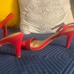 SOLANZ Comfort red heels 9m